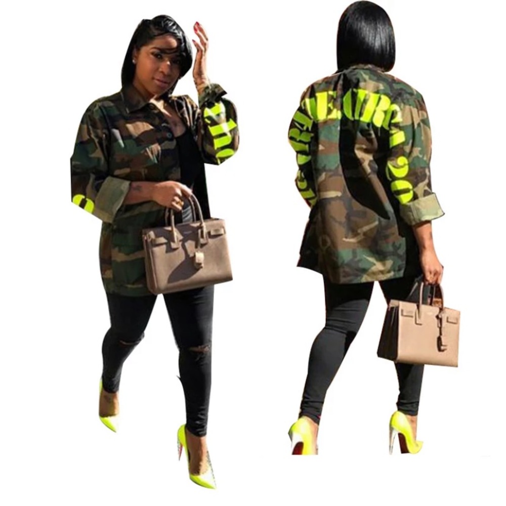 Woman’s army jacket size Xl